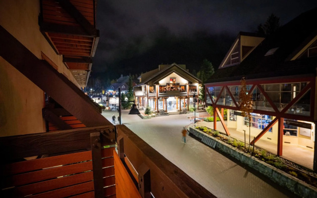 Blackcomb Lodge