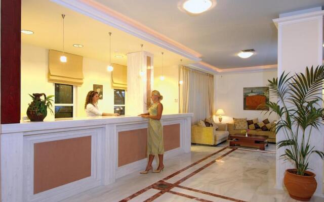 Selini Suites