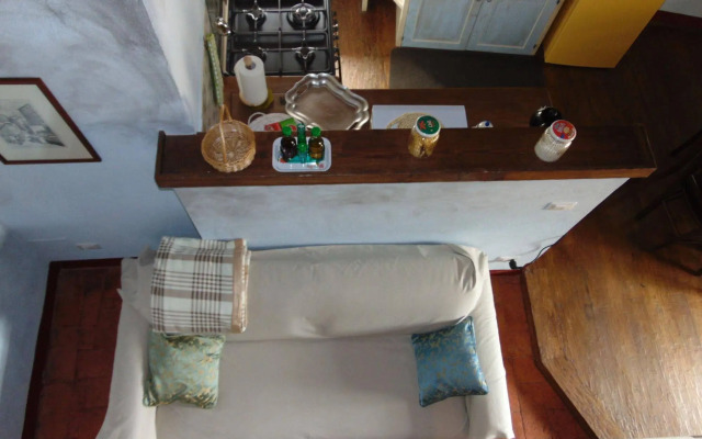 Domus Ghibellinae-Fonte di San Benedetto