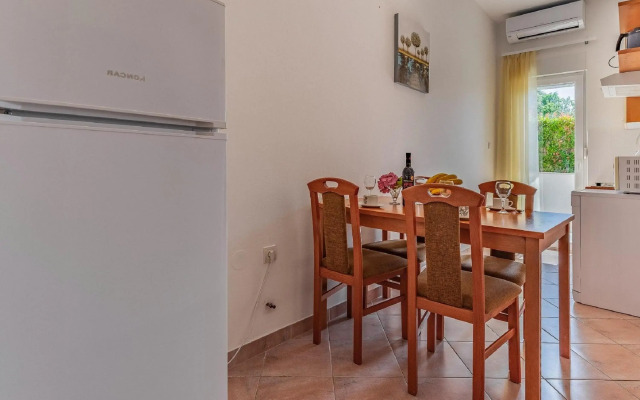 Inviting Apartment in Banjole near Veruda Lighthouse