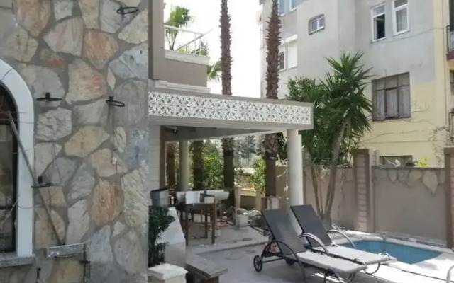 Nergiz Apartments