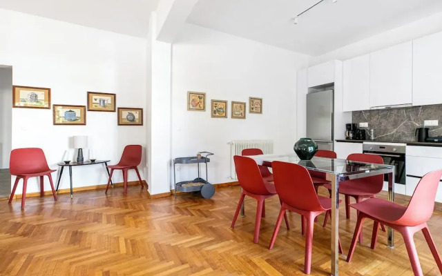 Artsi - 3BR Apt w Balcony in Athens