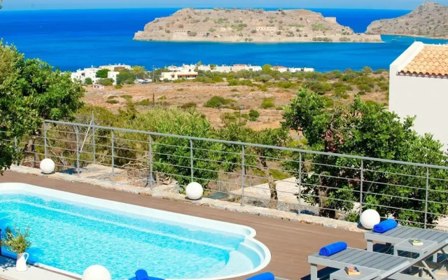 Pool Villa Venus Crete 500 mt From sea