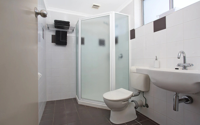 Comfort Inn On Raglan