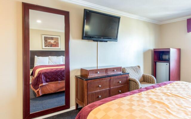 Queencity Inn