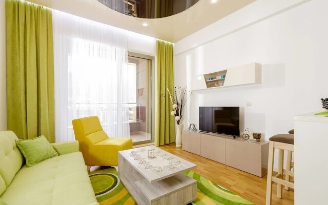 Luxury Harmonia Apartments