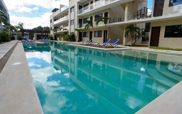 Blue Luxury Kukulkan