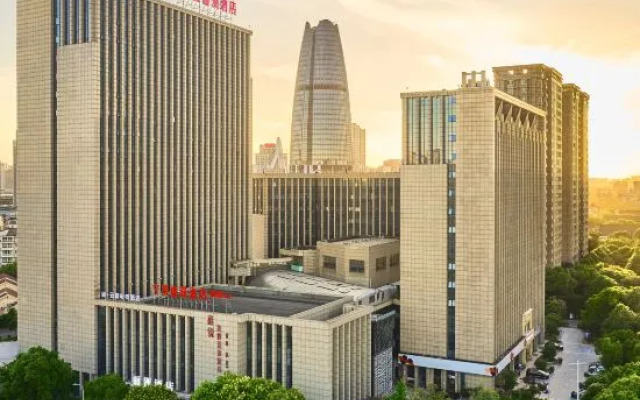 Baina Hotel (Ningbo Laowaitan Shuguang Metro Station Branch)