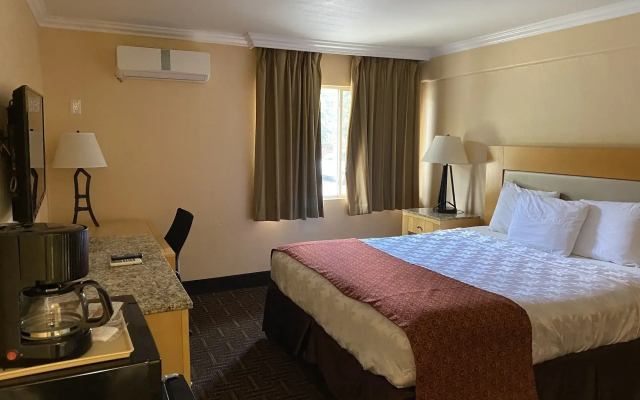 Lemon Tree Hotel & Suites Anaheim