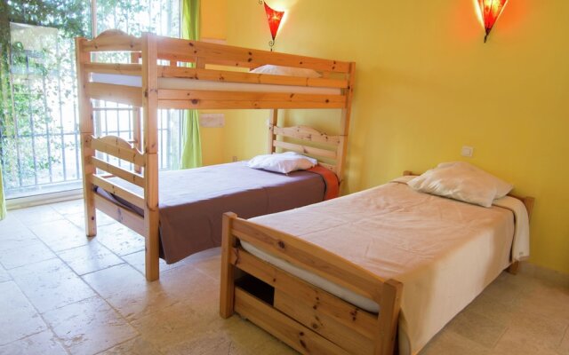 Welcoming Villa with Private Pool in Montfrin