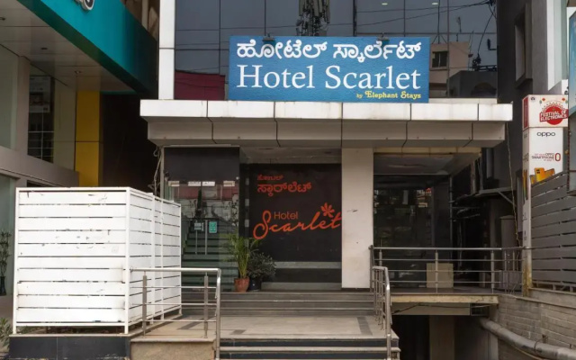 Hotel Scarlet