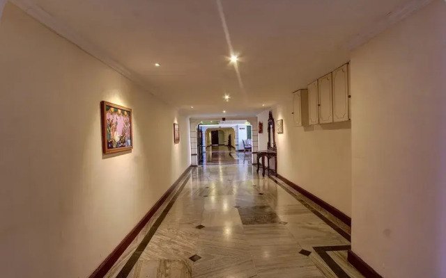 Spot On 33415 Hotel Oriental Towers