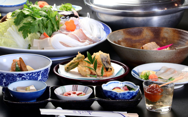 Nankishirahama Onsen Ryori no Yado Sakinoya