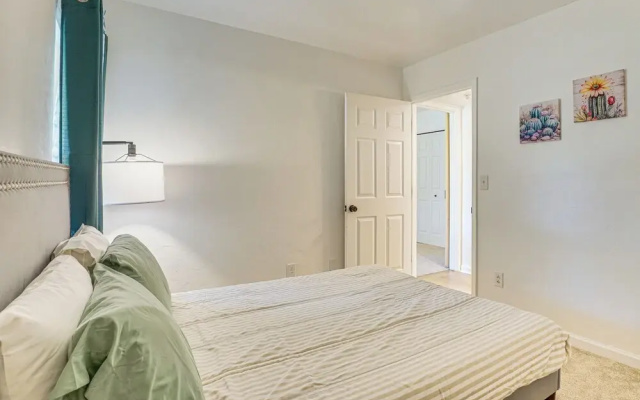 Pool & Hot Tub Access! Catalina Foothills Condo