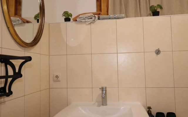 Rustic-style Apartment in Buschenhagen With Garden