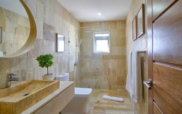 Beach Condo w Sea View B-302 Costa Atlantica