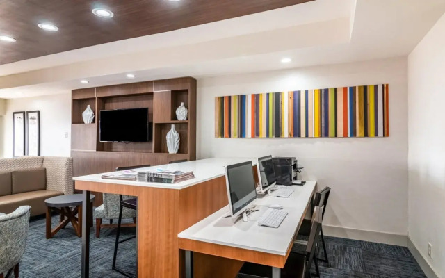 Holiday Inn Express & Suites Camarillo by IHG