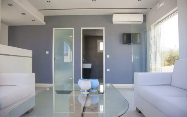 Saradari Beach Hotel - Adults Only