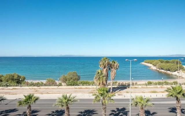 Amazing Beach Apt Panoramic View Next to Marina Alimos