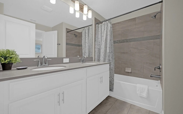 Luxury Davenport Home Perfect Family