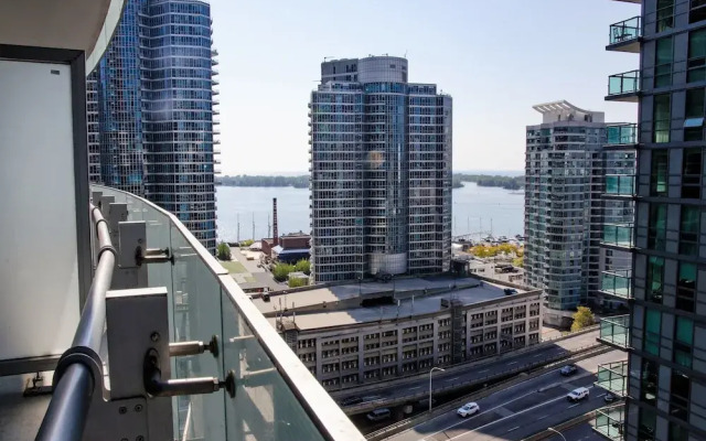 Royal Stays Condominiums - Downtown