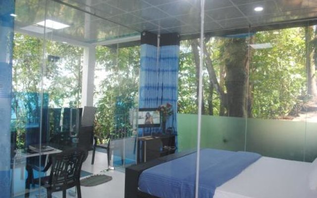 Glass Rooms Accommodations Adams peak