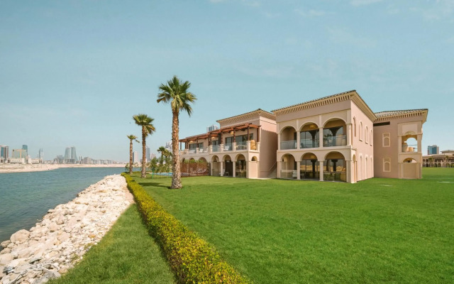 Royal Saray Resort
