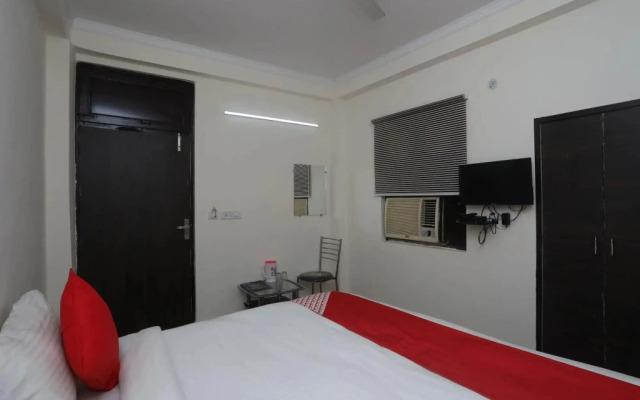 Oyo 19999 D M Residency