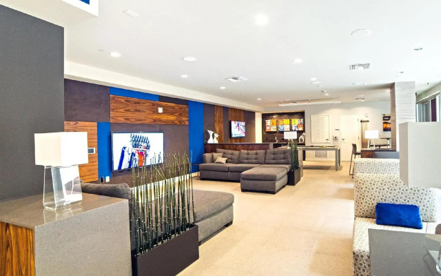 Ginosi Wilshire Apartel