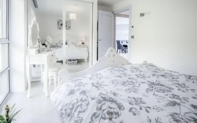 Waters Edge - 2 Bedroom Apartment - Tenby