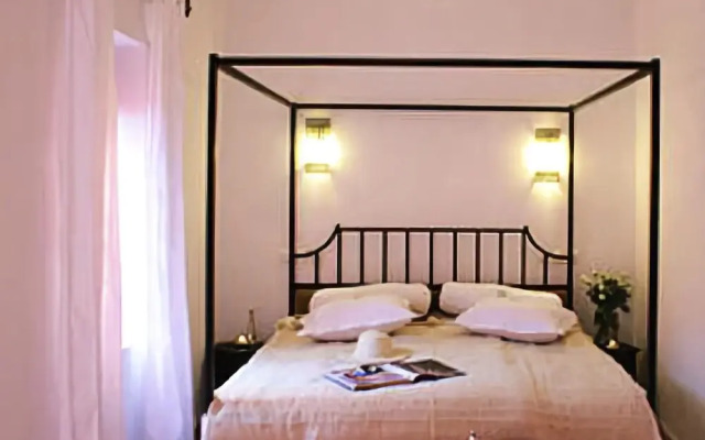 Riad Honey