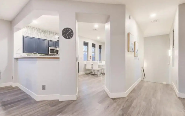 Scottsdale Condo Overlooking Golf Course