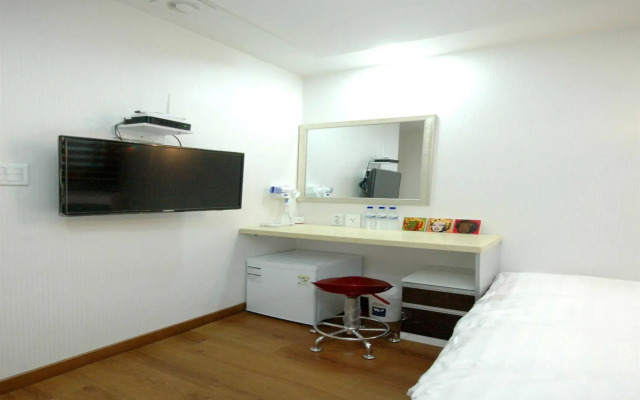 Vestin Villa Myeong-dong Guest House