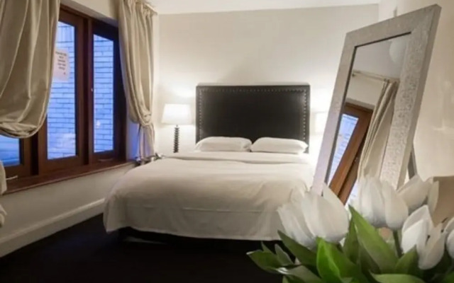 The Racquet Club Hotel