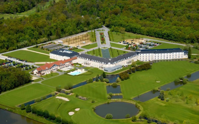 Mercure Chantilly Resort & Conventions
