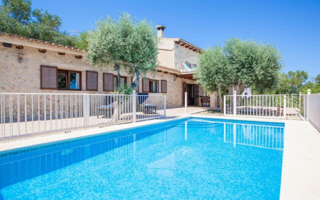 SA FONT - Villa for 6 people in Petra.