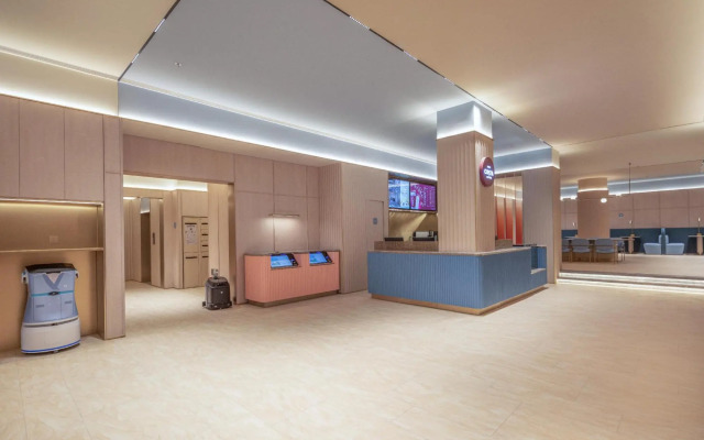 Super 8 Hotel (Yangzhong Pedestrian Street)