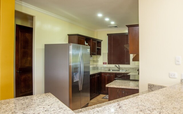 Peek-a-Boo Ocean view Condo at Reserva Conchal