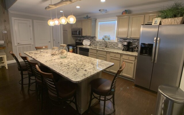 Lt. Dan 3 Bedroom Home by RedAwning