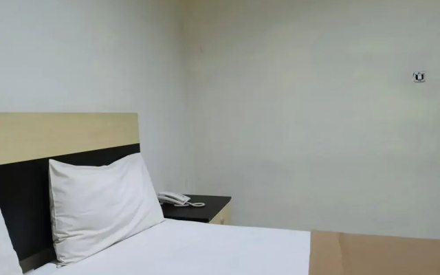 OYO 93953 Kost Tamara Near Kantor Desa Sengka