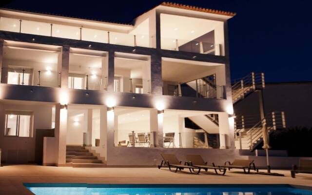 Luxury villa with heated pool