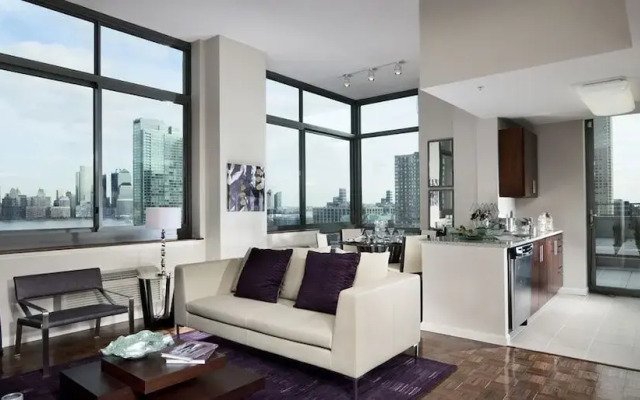 Luxy Suites Washington