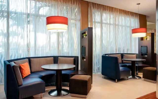 Courtyard Homestead Marriott