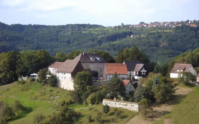 Hotel Garni BURG WALDENSTEIN