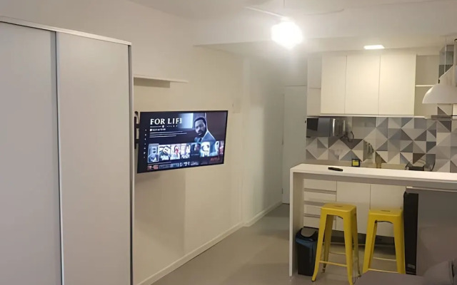 Studio Copacabana a 100 metros da Praia