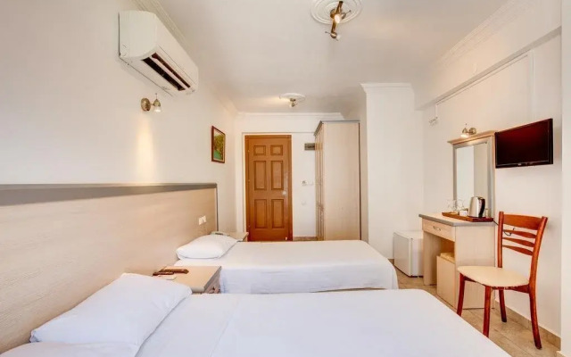 Feron Hotel