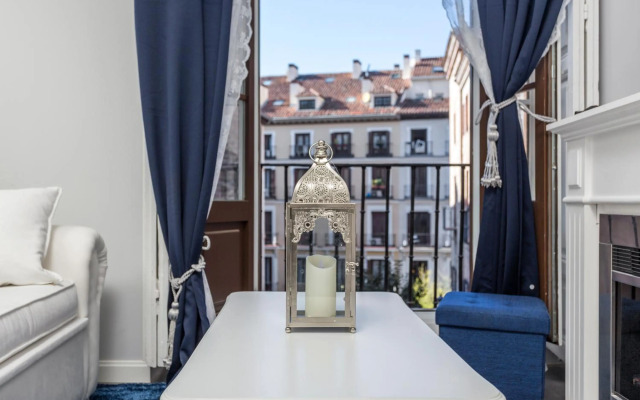 Puerta del Sol Center