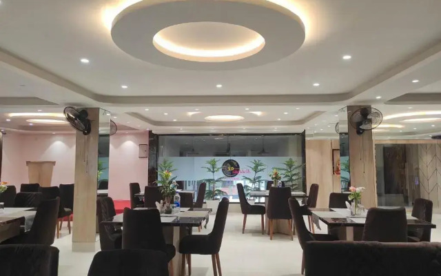 Indira Lodge