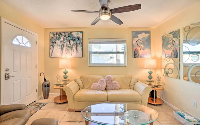 Pet-friendly Dunedin Townhome w/ Private Yard