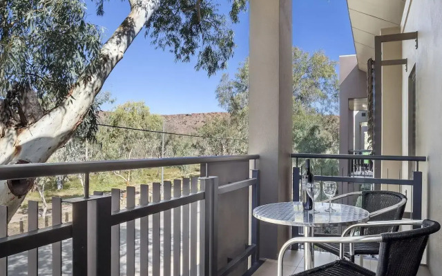 Spinifex Motel & Serviced Apartments